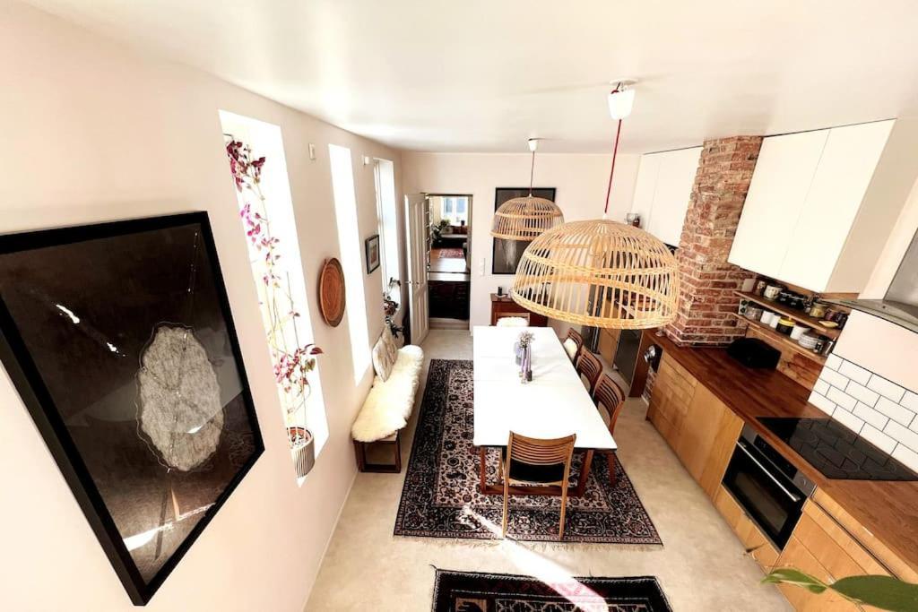 Spacious Historical Art Oasis In The City Center Bergen Exterior photo